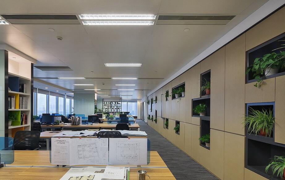 深圳广州办公室装修如何进行墙面设计？